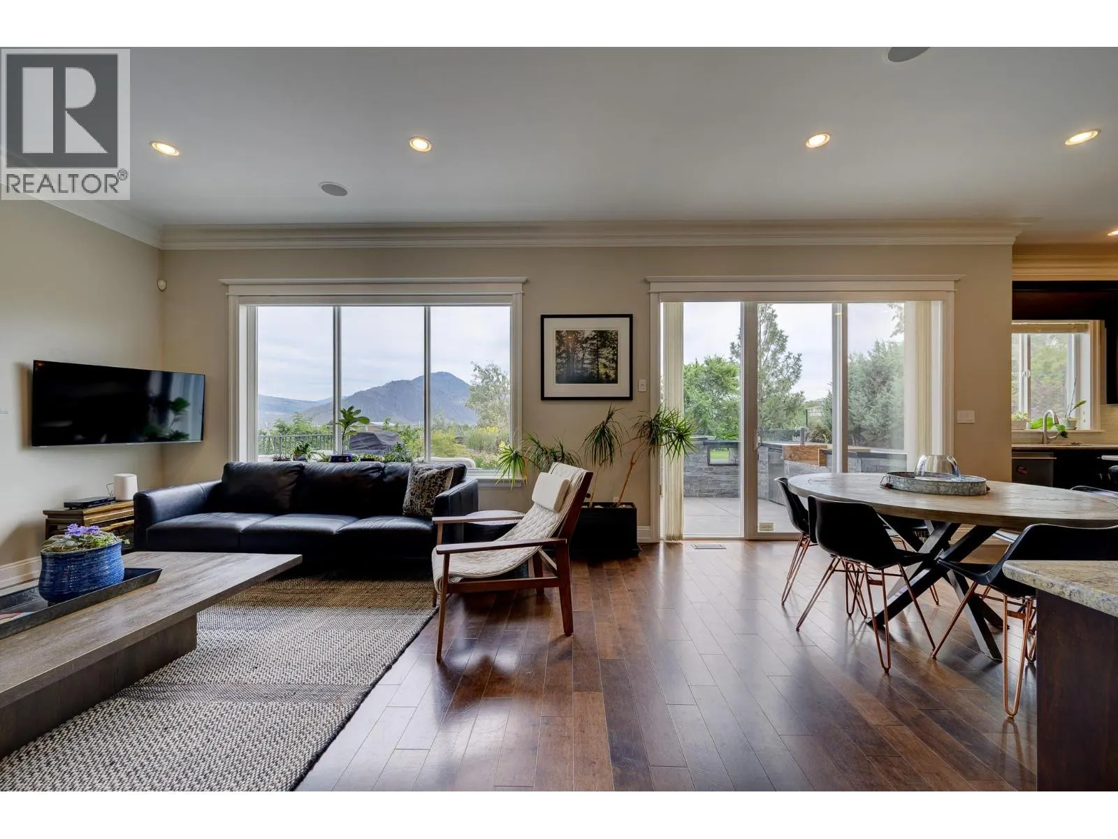 351 Fernie Place