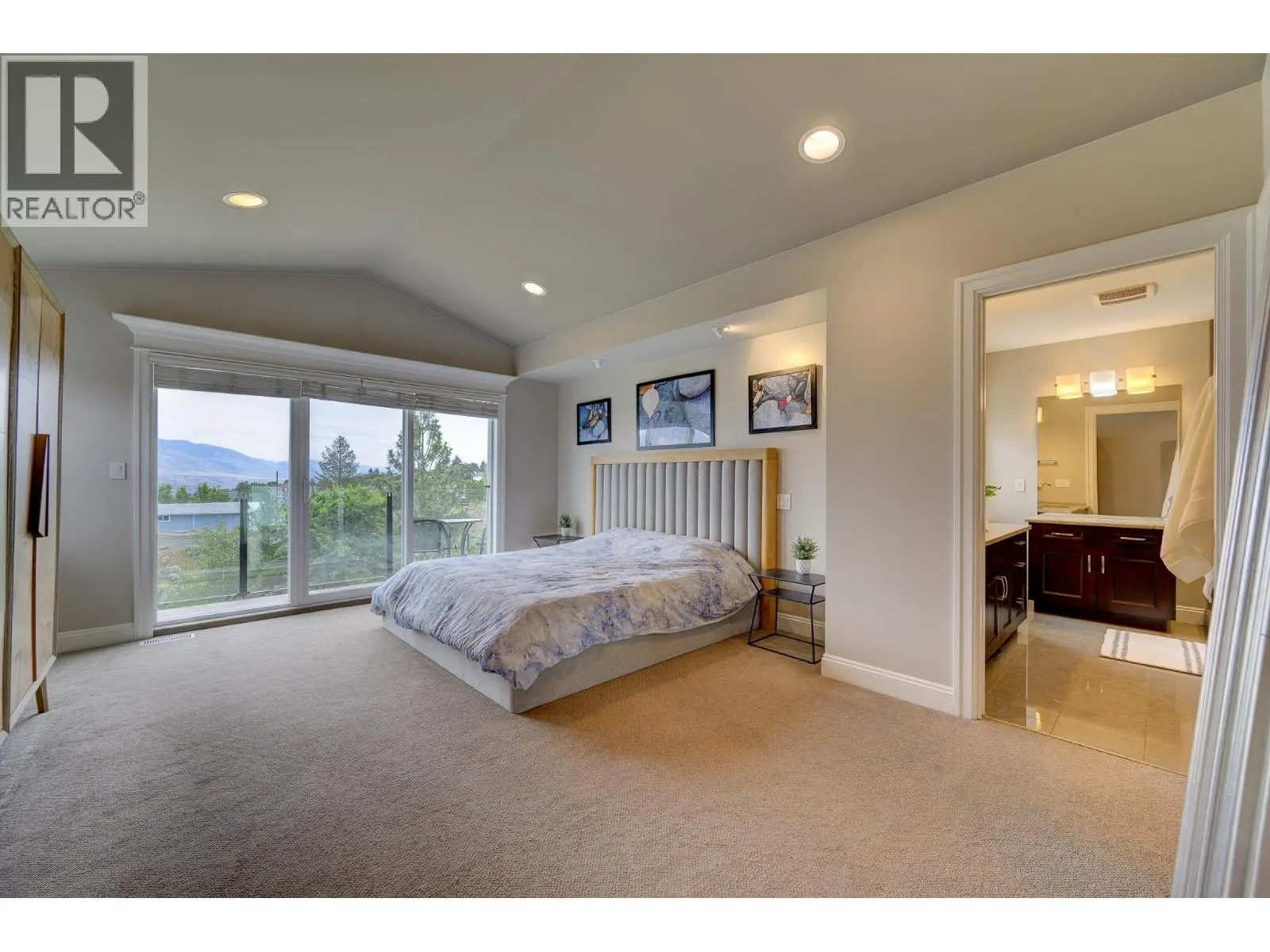 351 Fernie Place