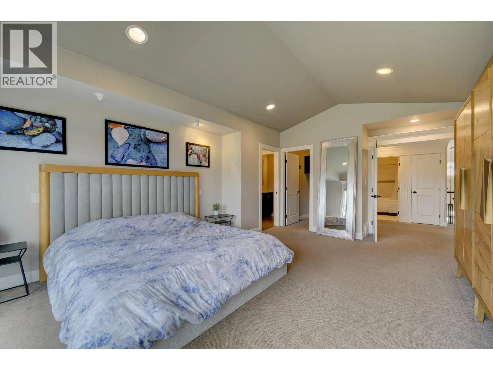 351 Fernie Place