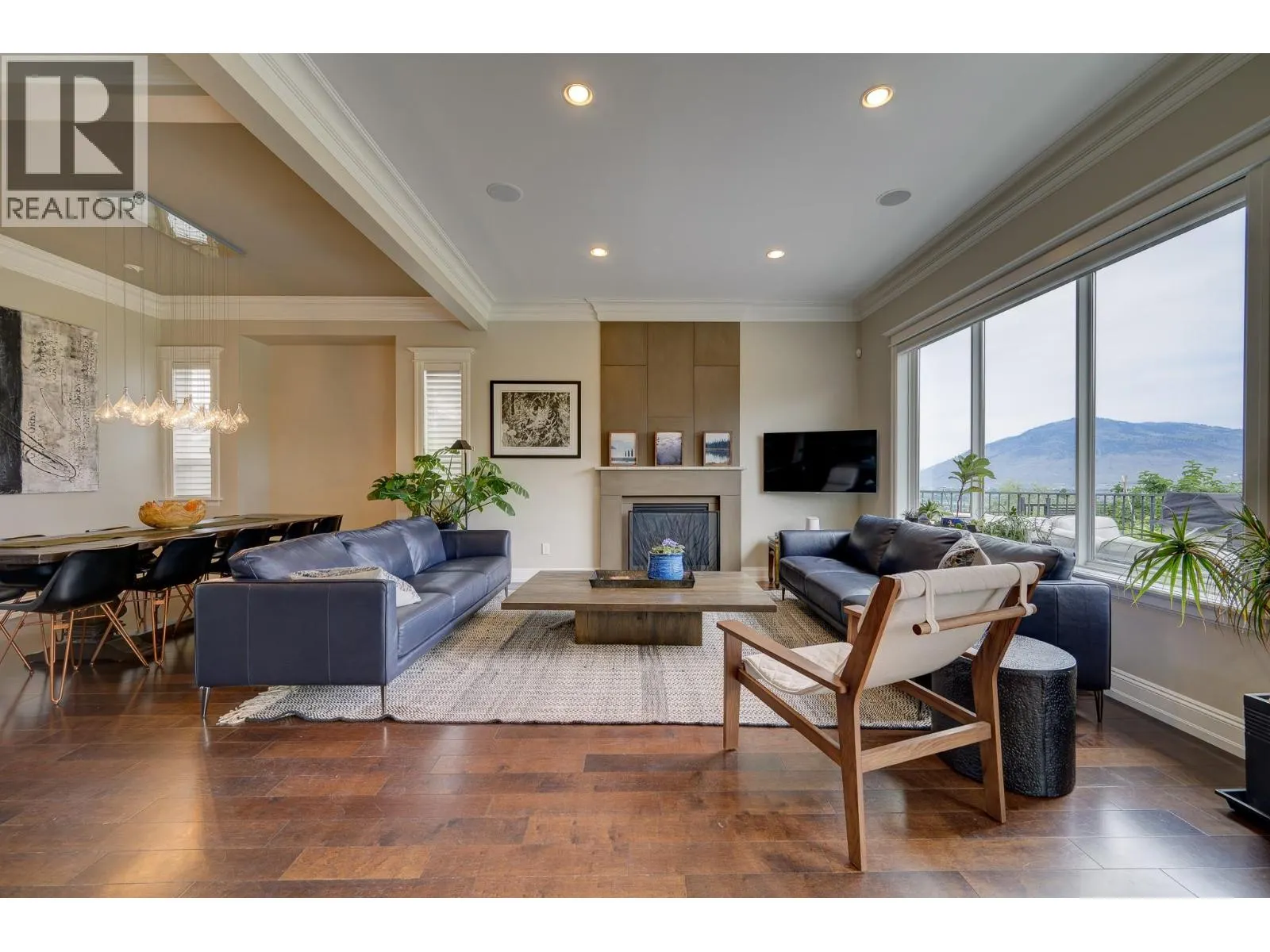 351 Fernie Place