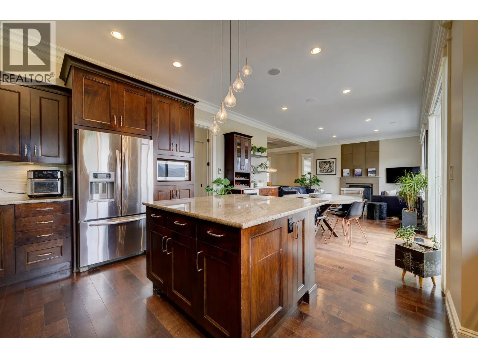 351 Fernie Place