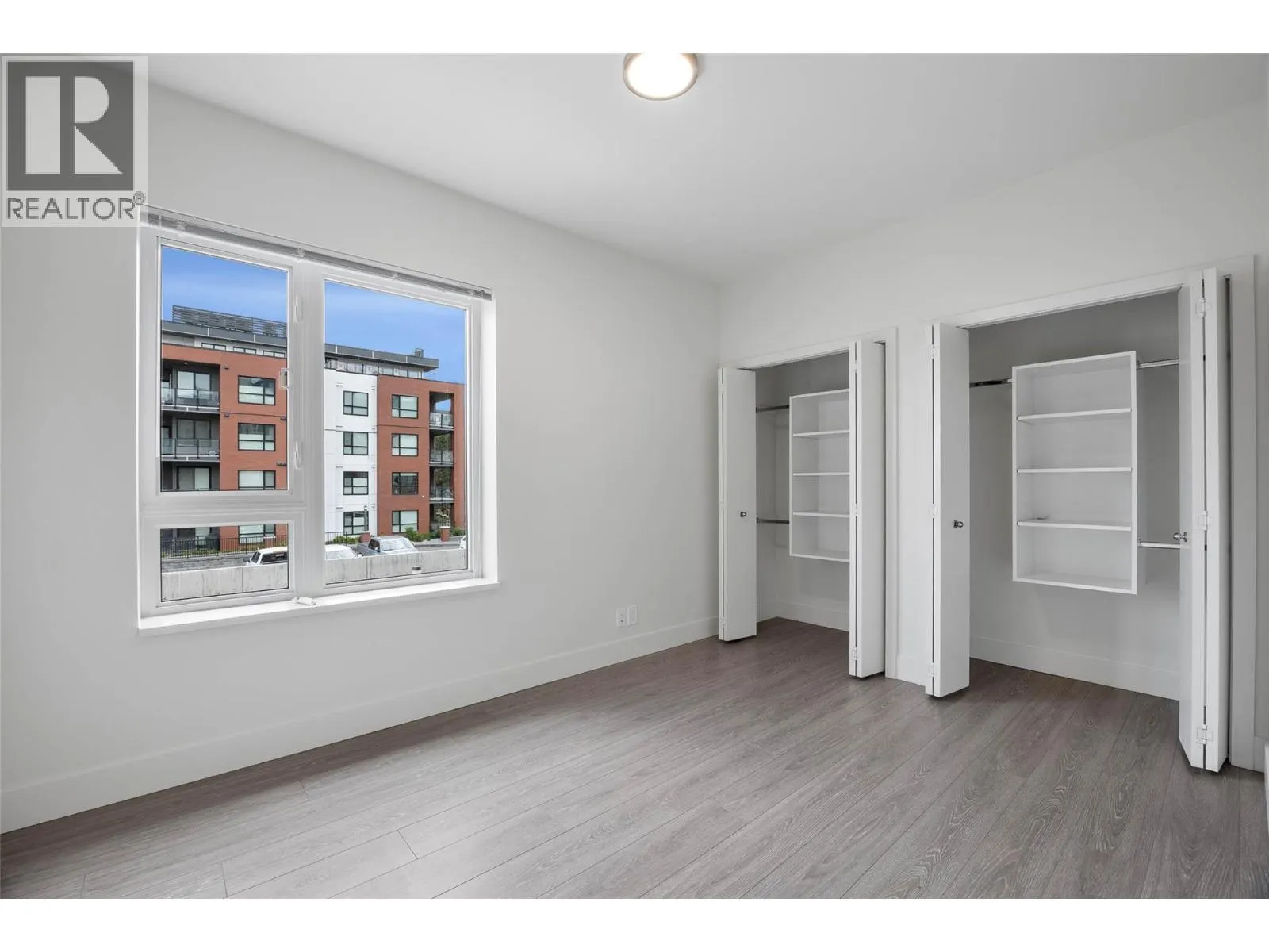 885 University Drive Unit# 201