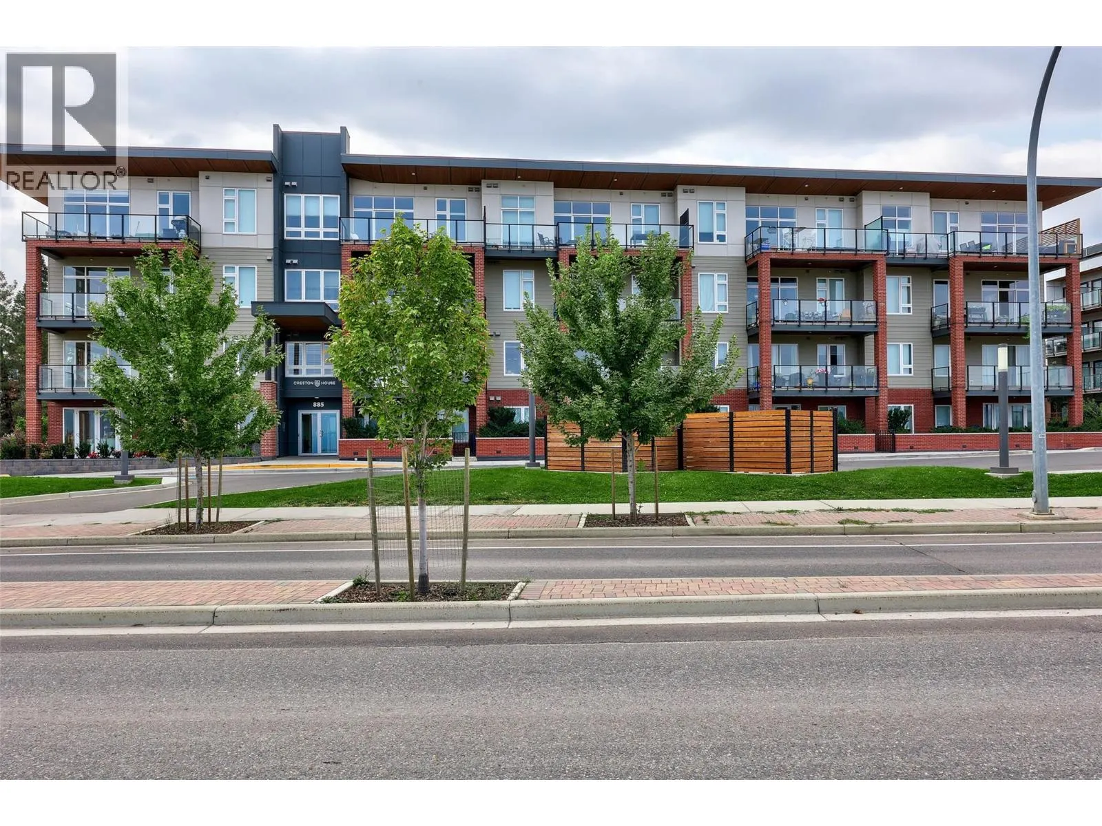 885 University Drive Unit# 201