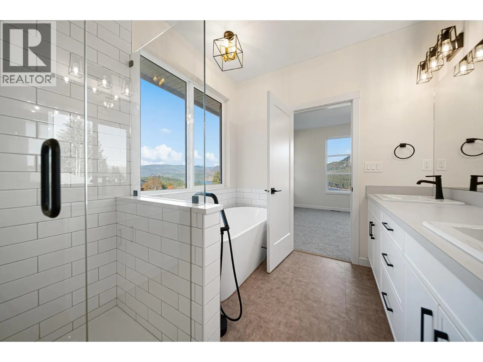 2594 Grand View Place