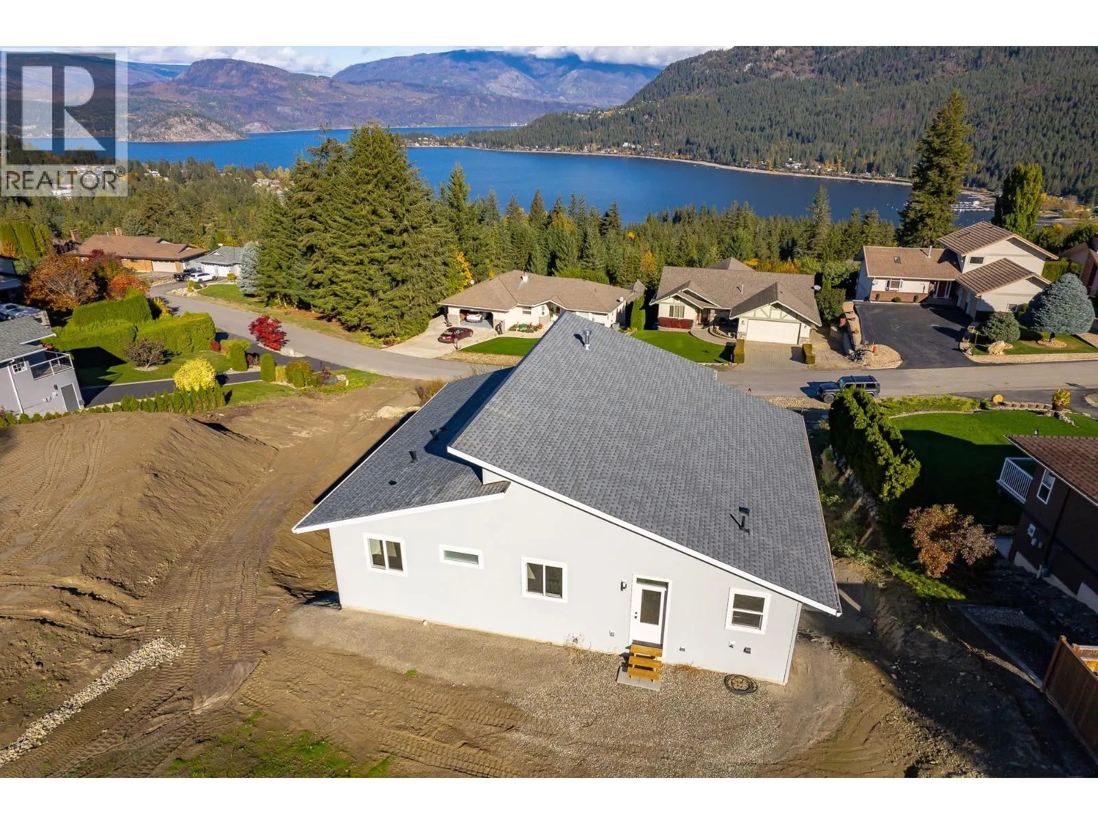 2594 Grand View Place