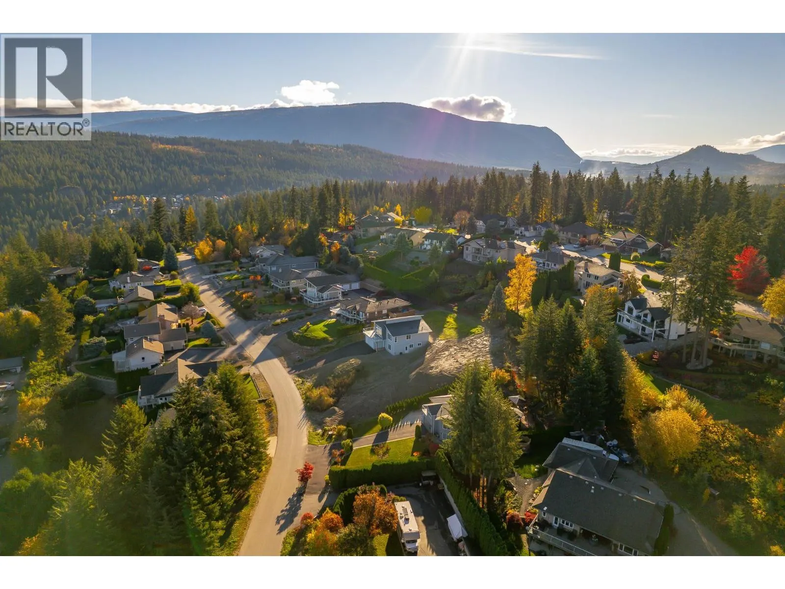 2594 Grand View Place