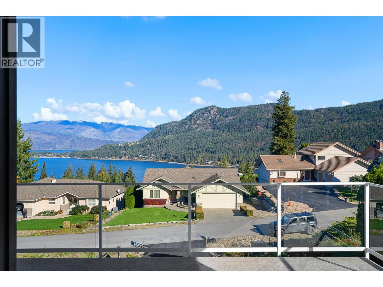 2594 Grand View Place