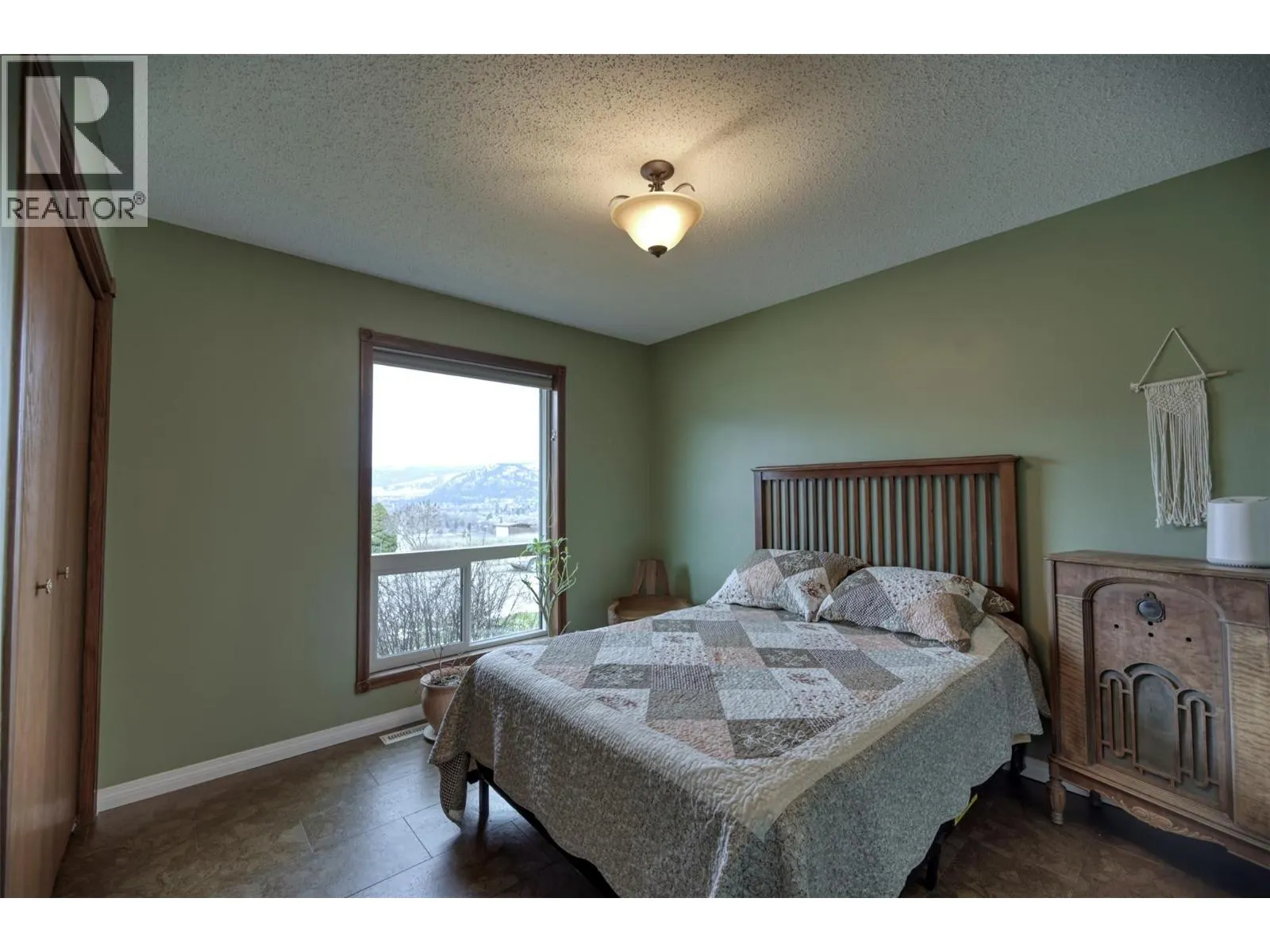 7460 VALLEY HEIGHTS Drive