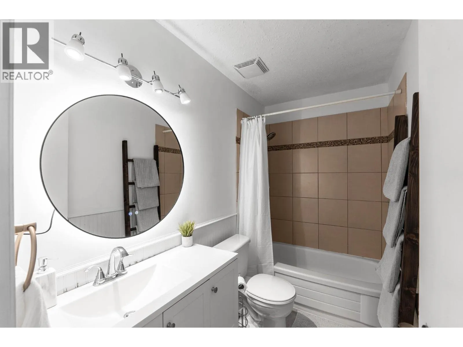 217 Franklyn Road Unit# 8