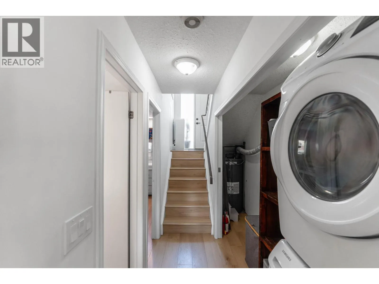 217 Franklyn Road Unit# 8