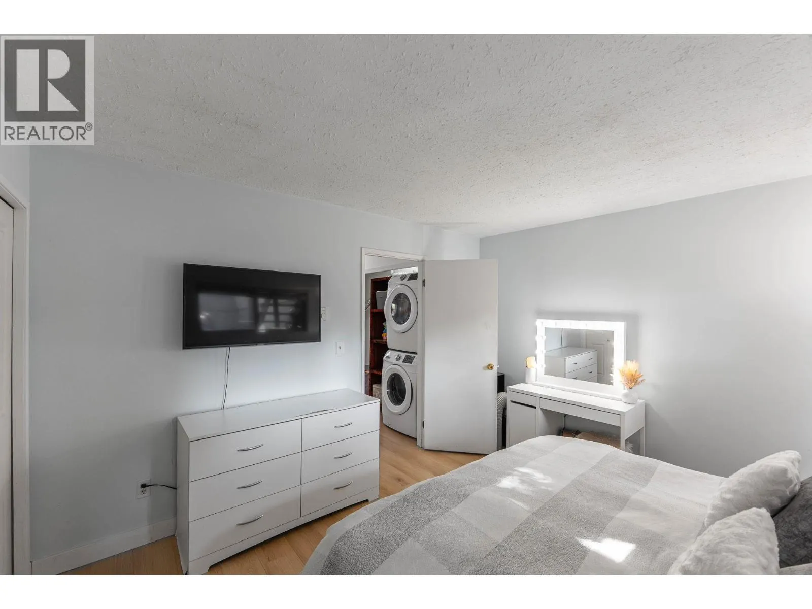 217 Franklyn Road Unit# 8