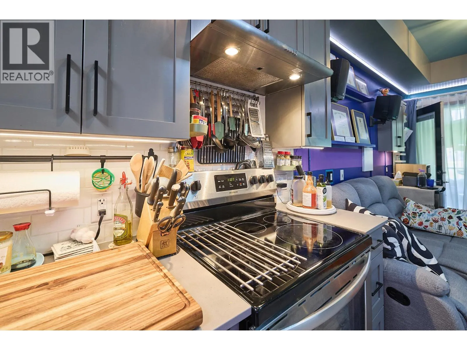651 DUNES Drive Unit# 207