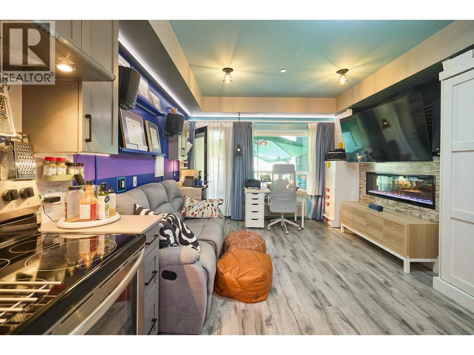 651 DUNES Drive Unit# 207