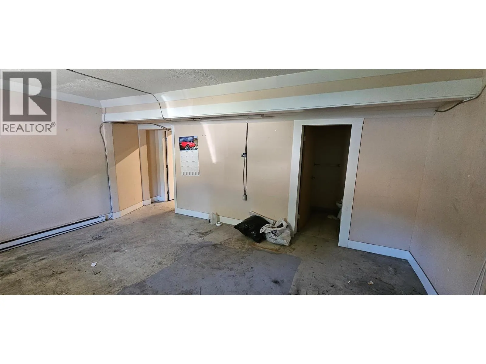 1324 CARMI Avenue Unit# 102