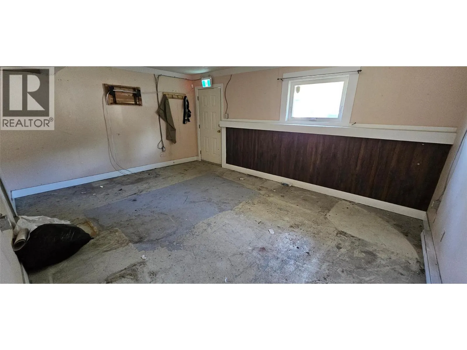 1324 CARMI Avenue Unit# 102