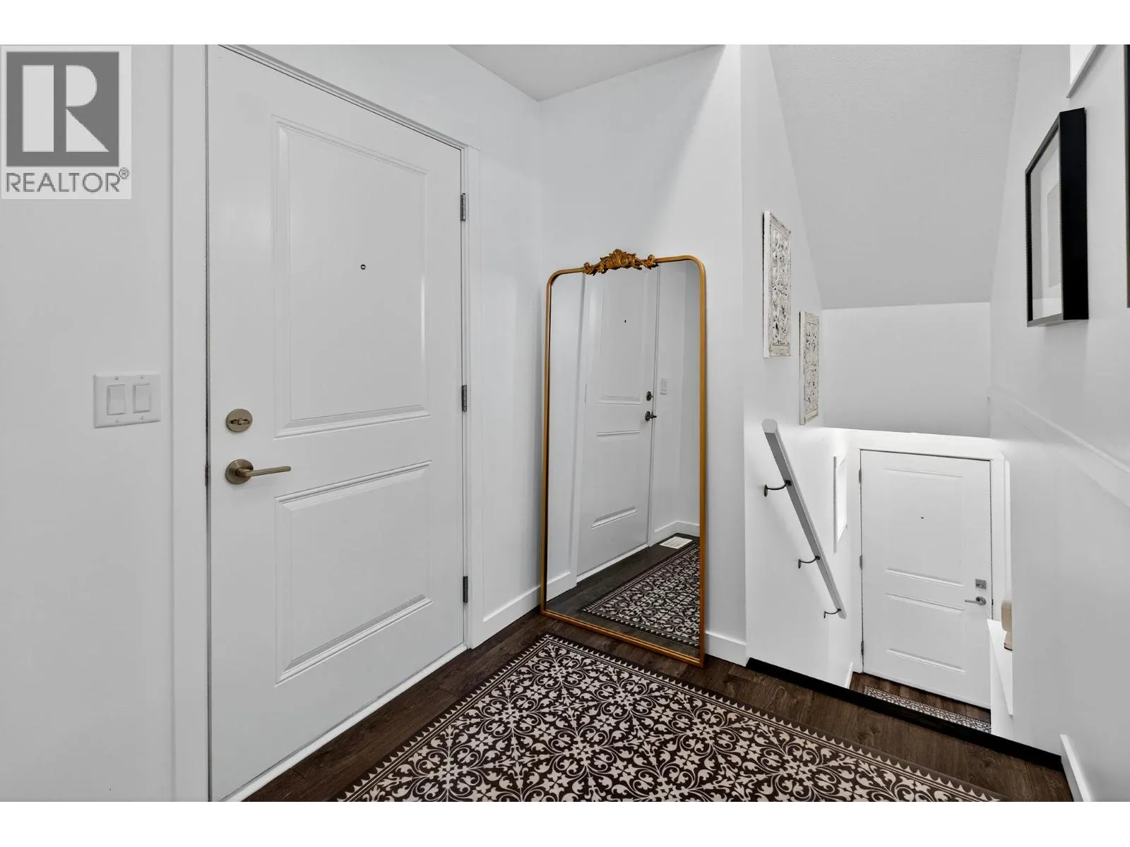 680 Old Meadows Road Unit# 30