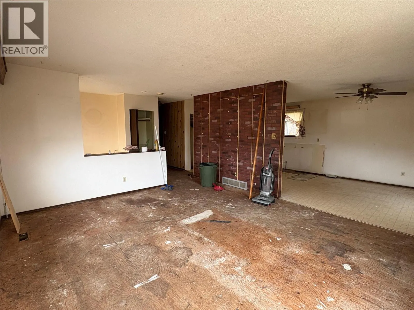 11 Jasper Drive