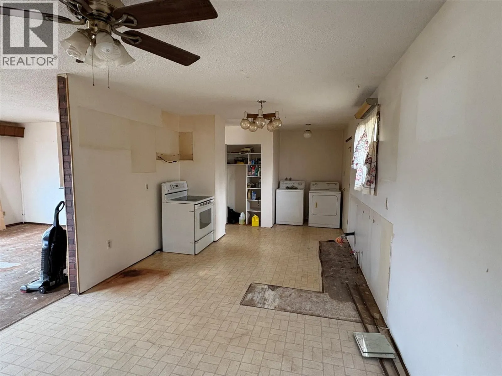 11 Jasper Drive