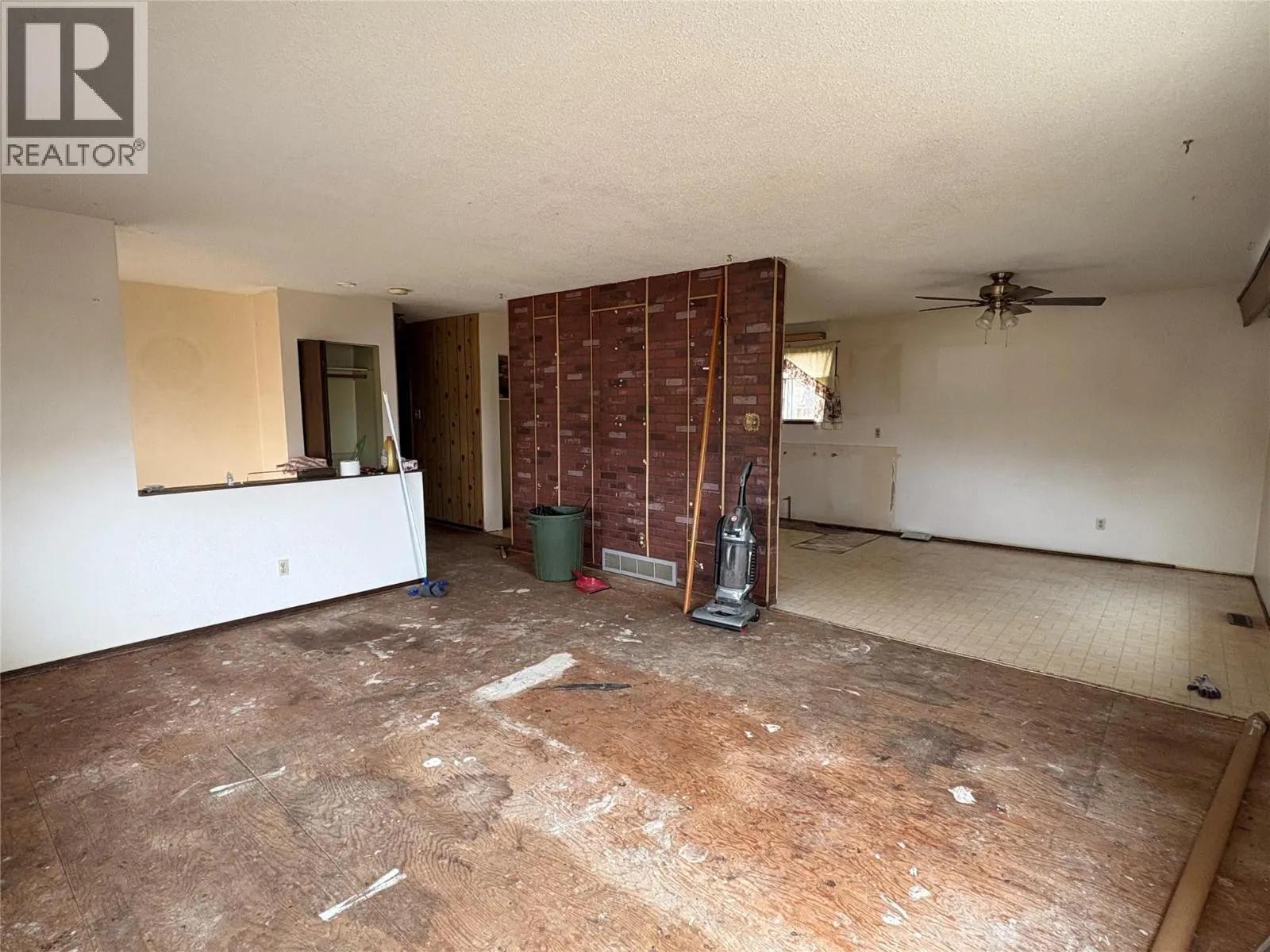 11 Jasper Drive