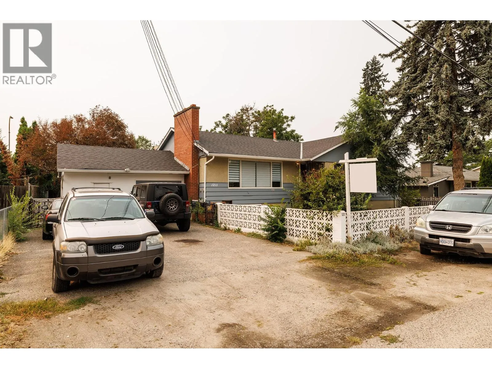 1211 Centennial Crescent