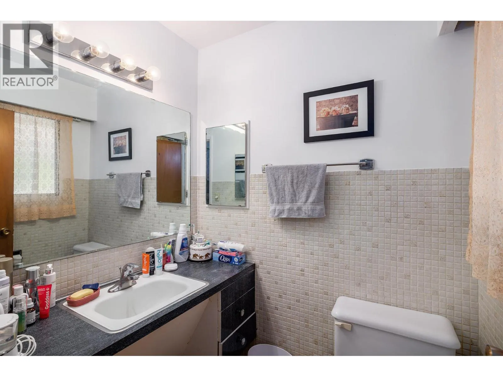 1211 Centennial Crescent