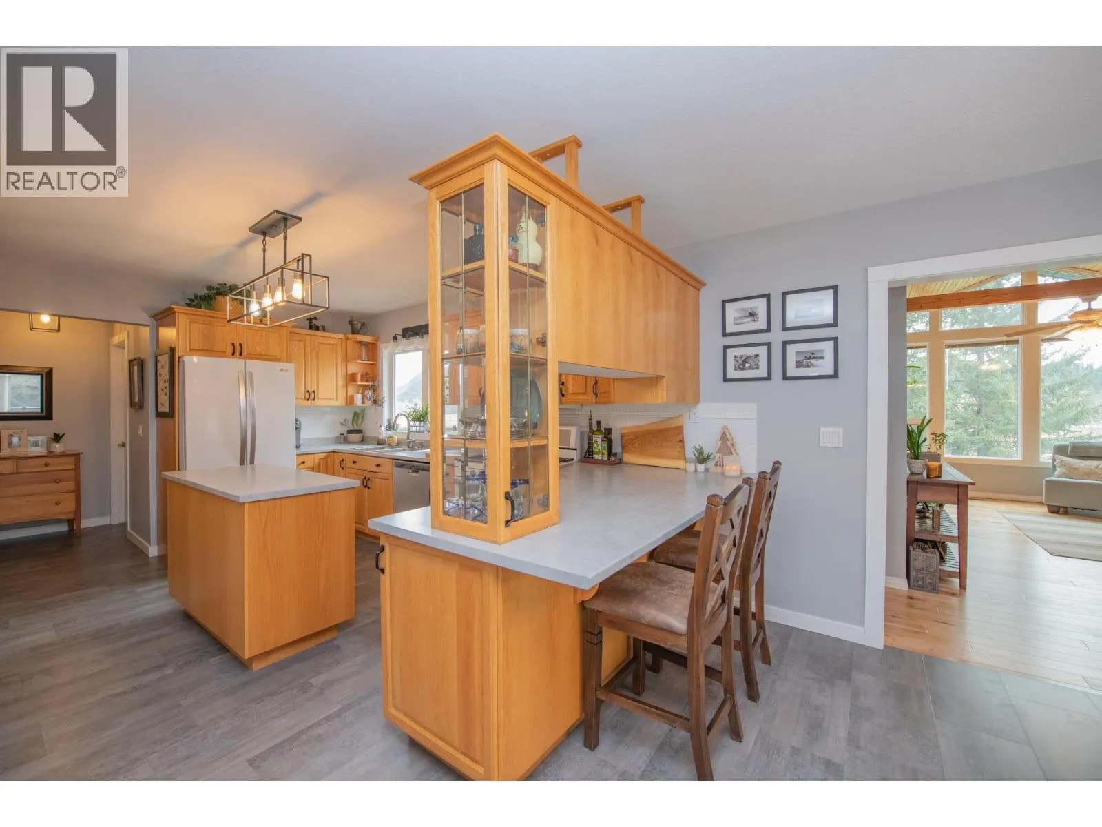 2506 Shuswap Avenue
