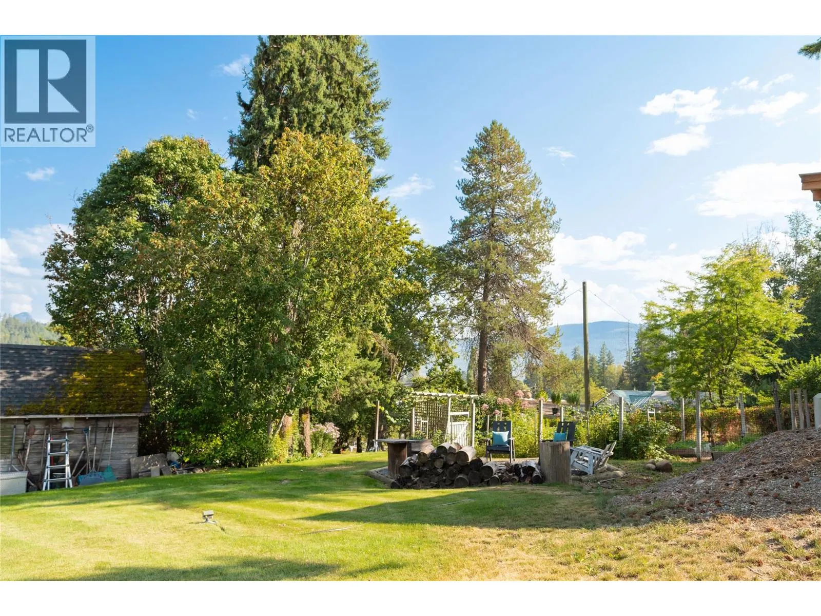 2506 Shuswap Avenue