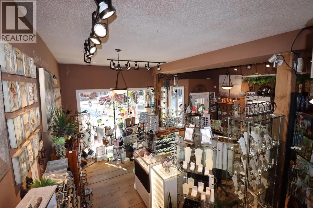 337 MARKET Avenue