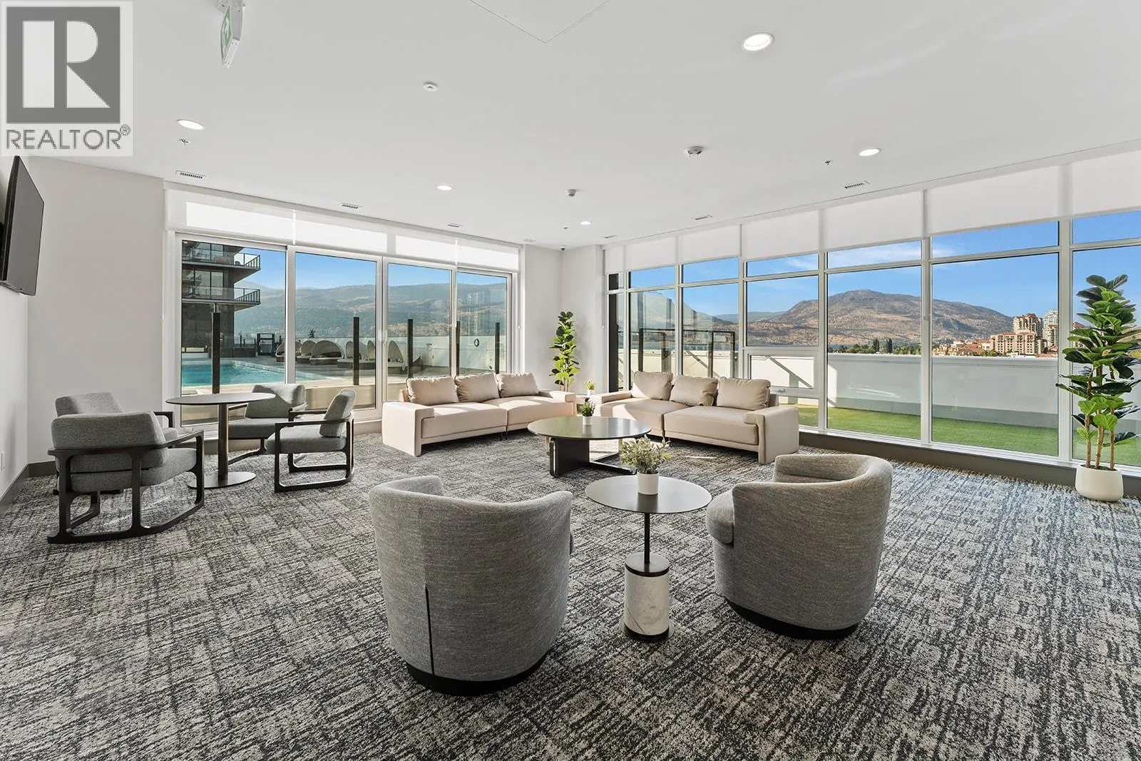 238 Leon Avenue Unit# 1407