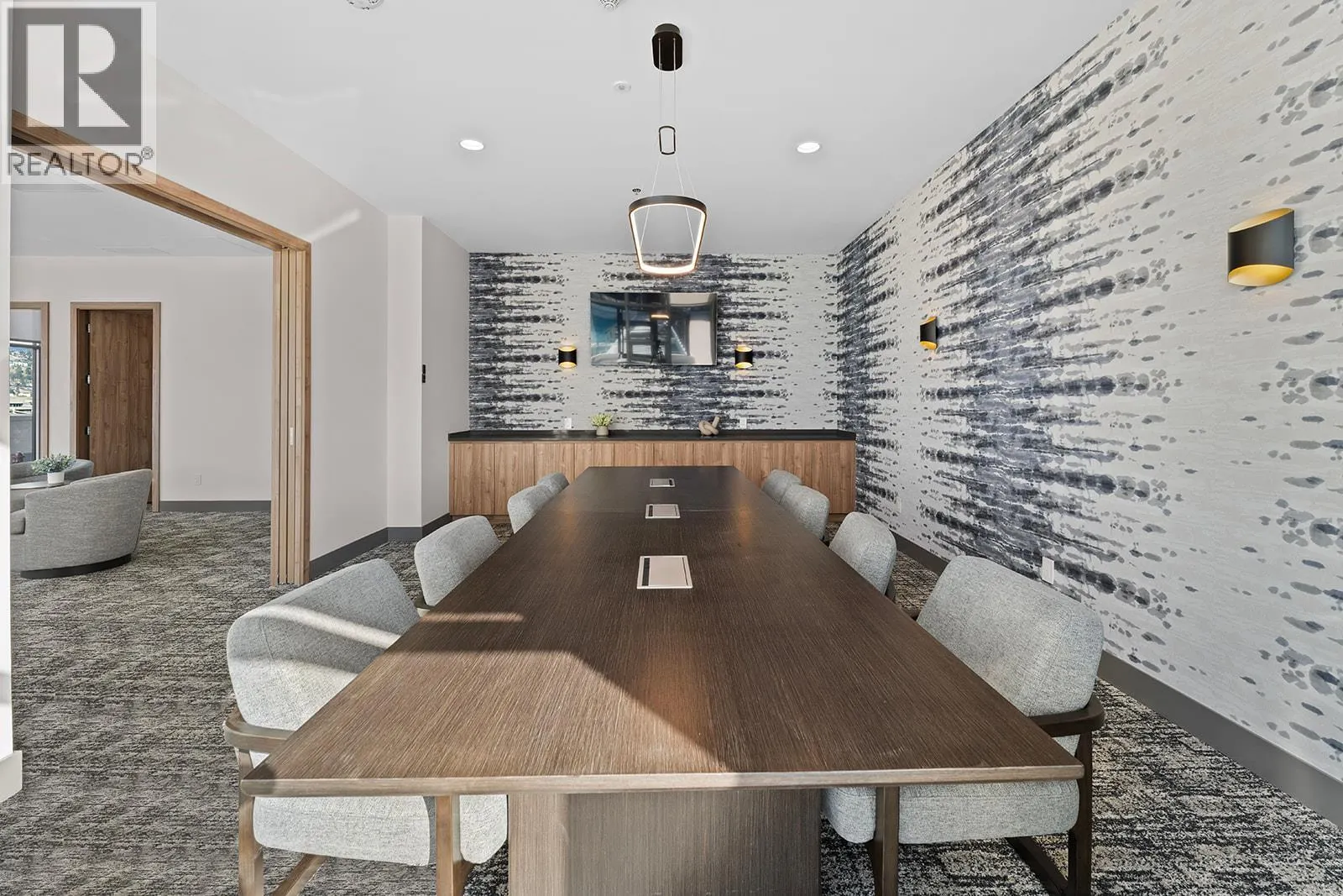 238 Leon Avenue Unit# 1407