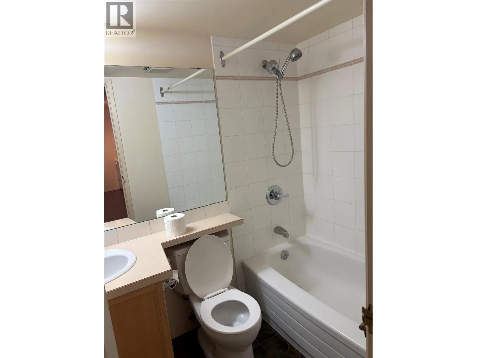 2035 Panorama Drive Unit# 116