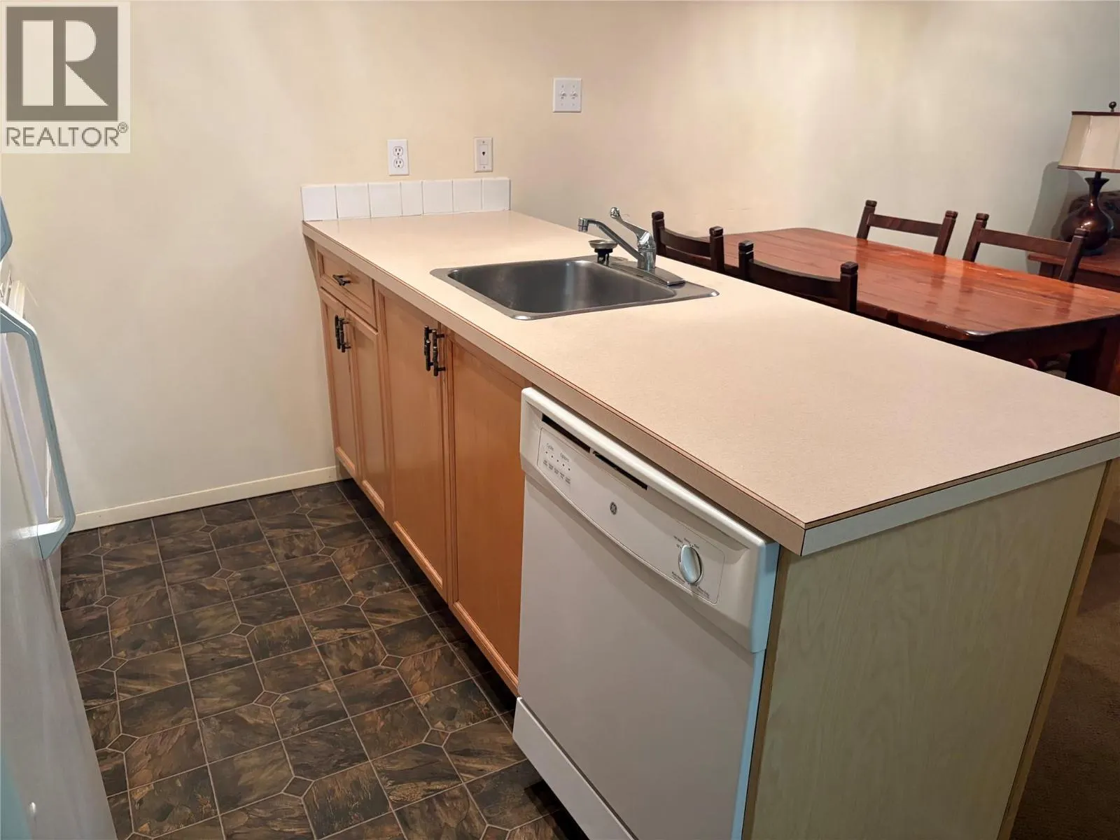 2035 Panorama Drive Unit# 116