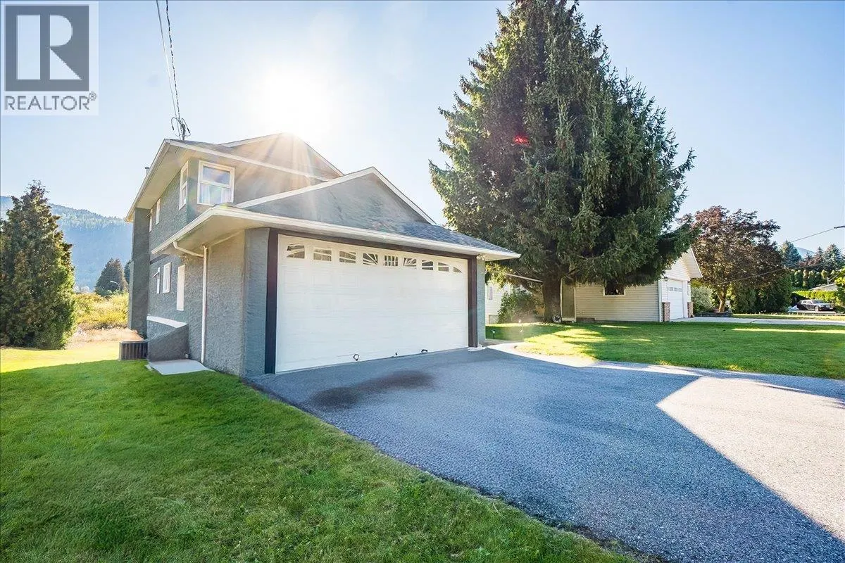 408 Beresford Crescent