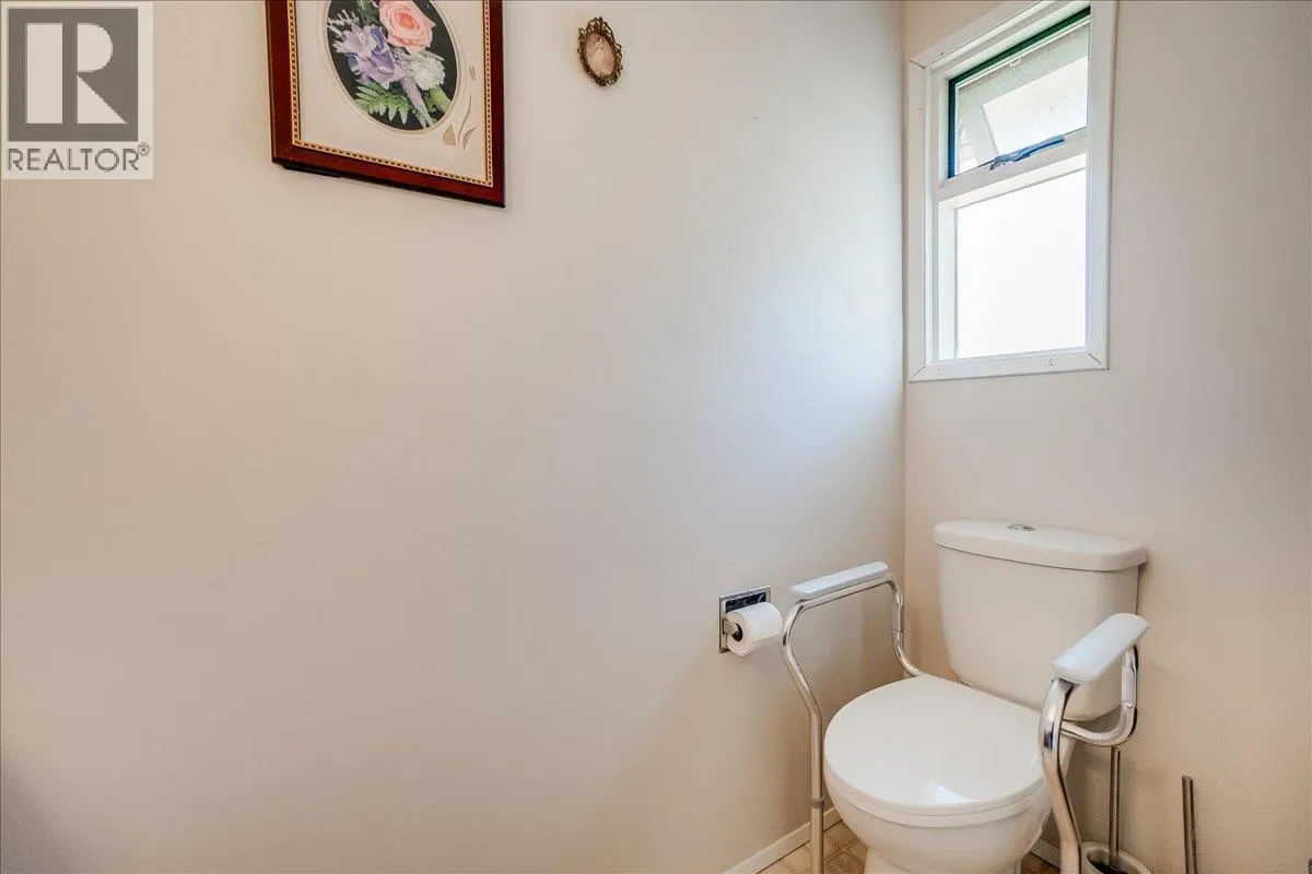 408 Beresford Crescent