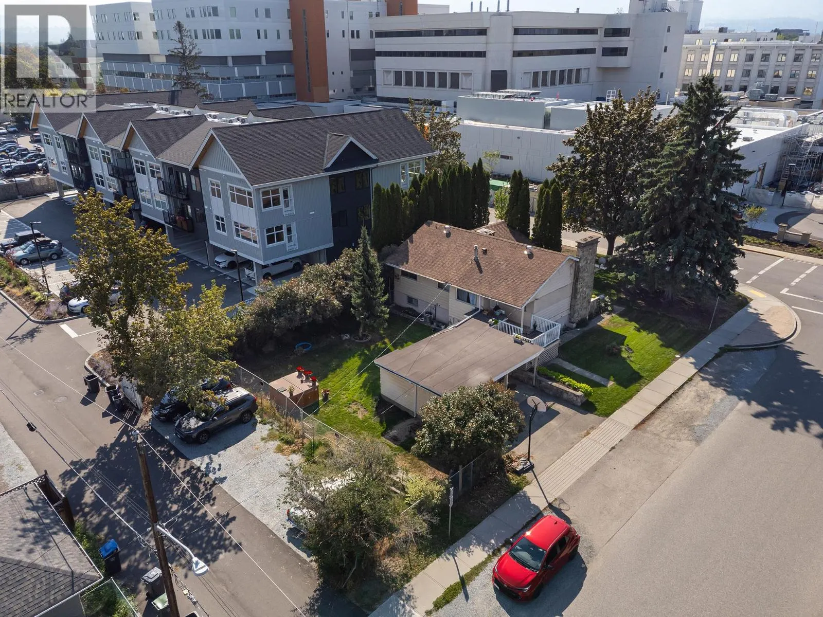 408 Royal Avenue