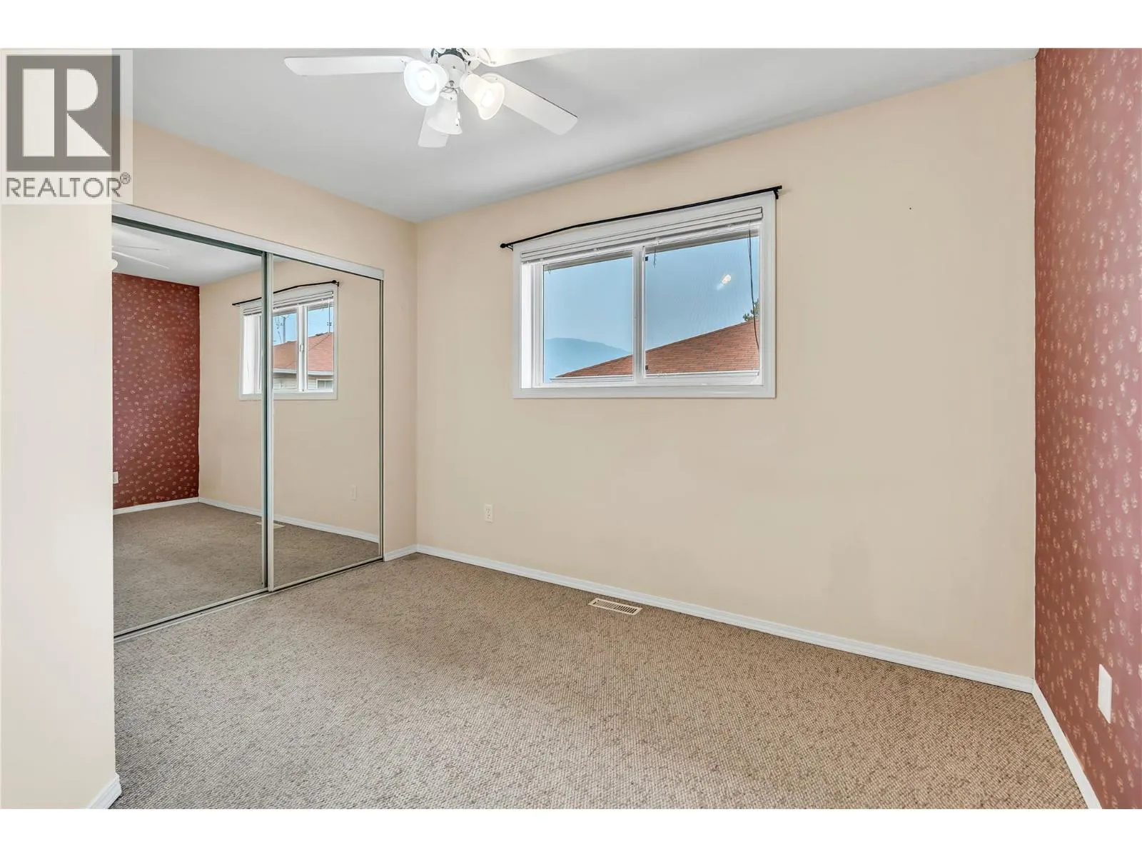 102 REGINA Avenue Unit# 103