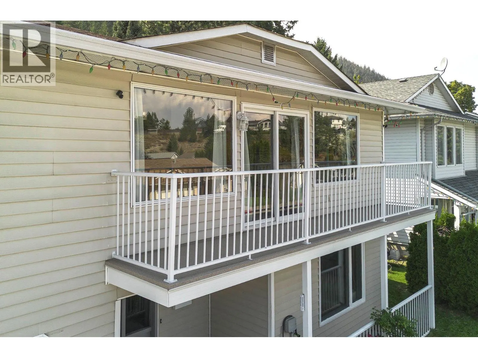 2727 QU'APPELLE Boulevard