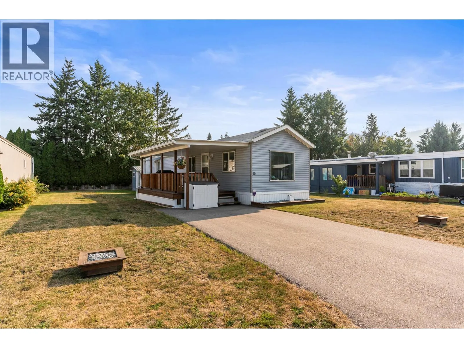 136 Meadow Crescent Unit# 10