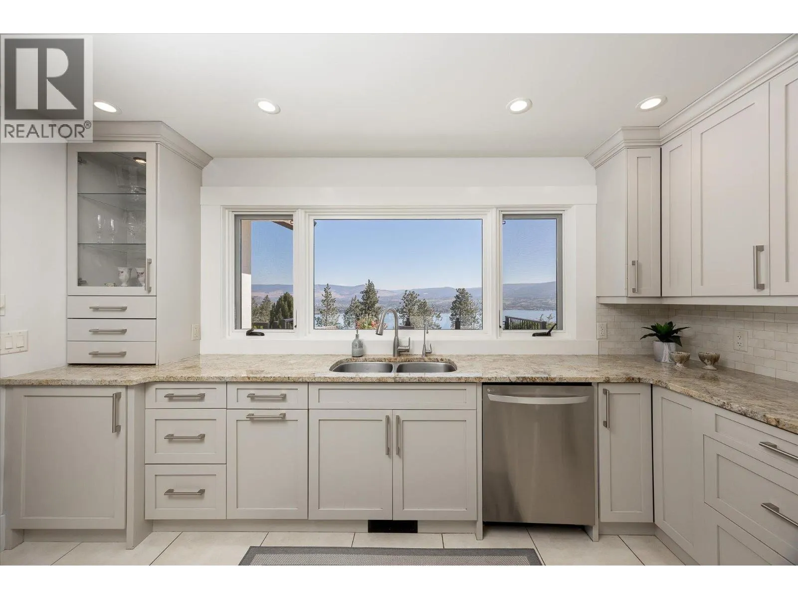 2523 Hillsborough Road