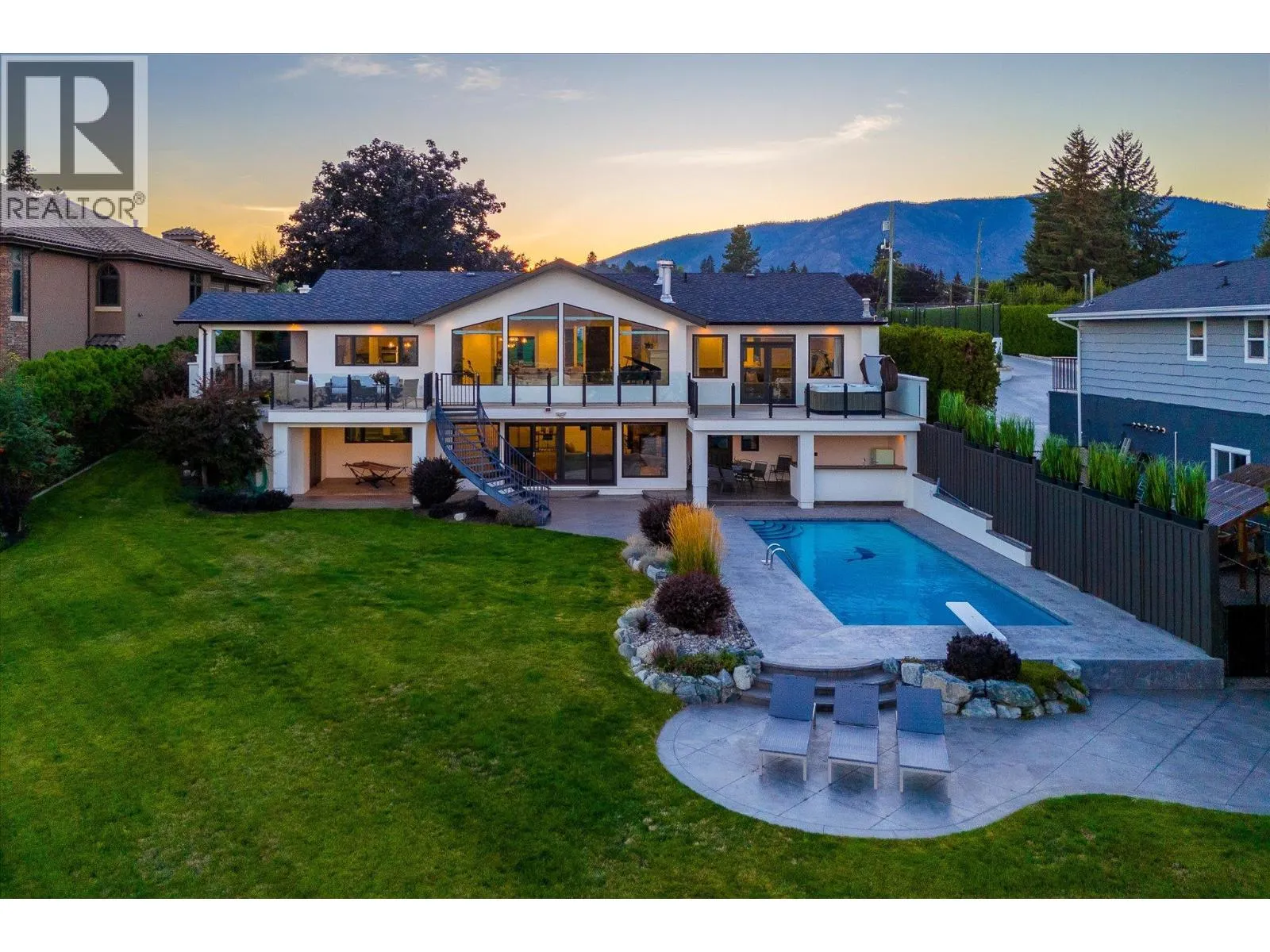 2523 Hillsborough Road