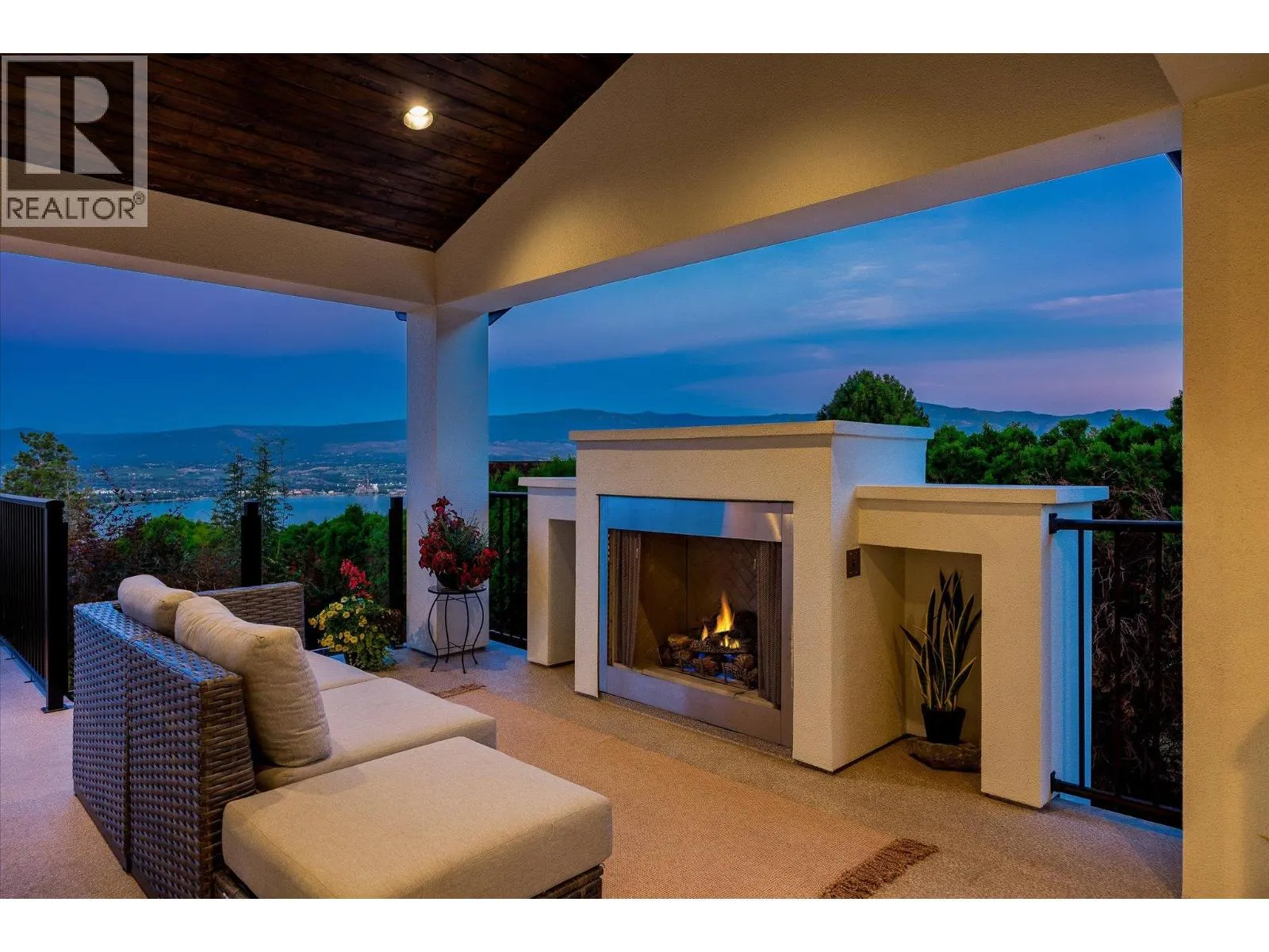 2523 Hillsborough Road
