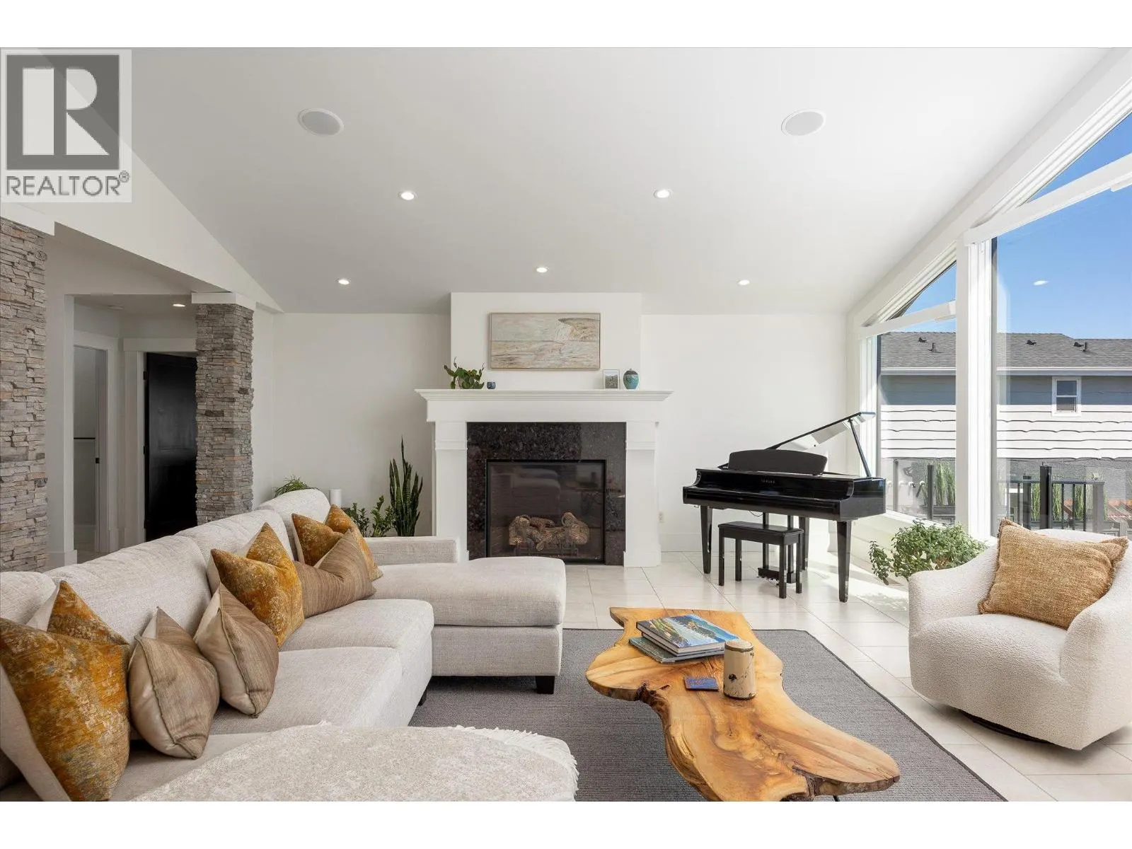 2523 Hillsborough Road