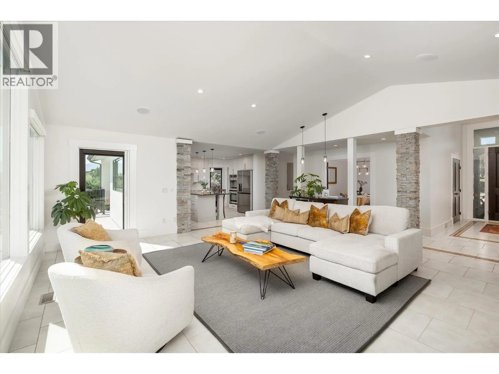 2523 Hillsborough Road