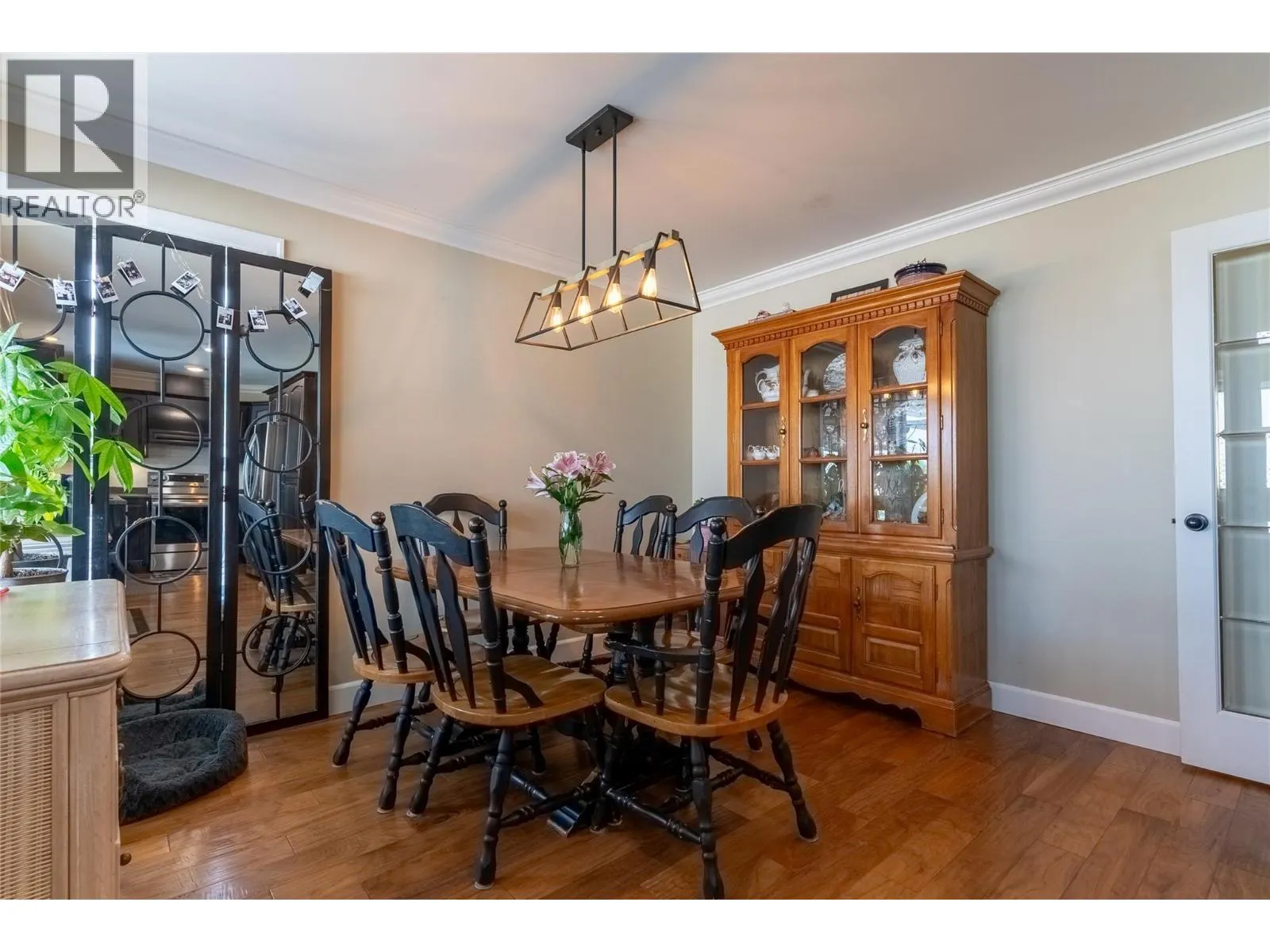 2375 CANONGATE Place