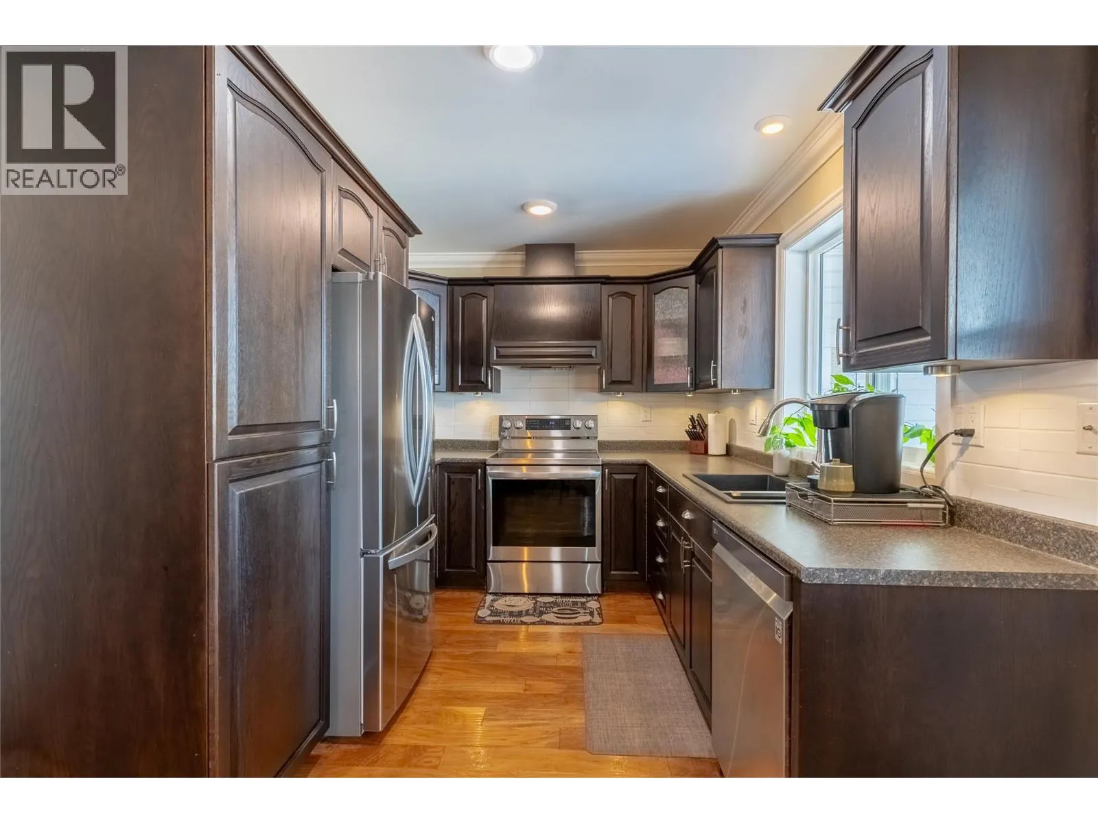 2375 CANONGATE Place