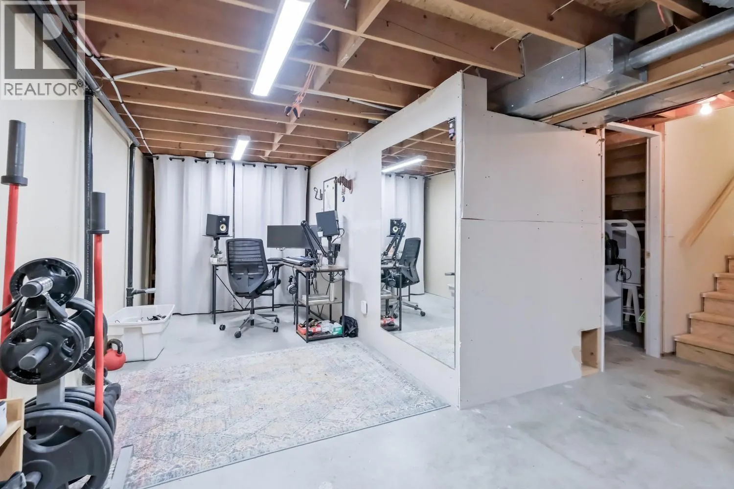 1853 Edgehill Avenue Unit# 12
