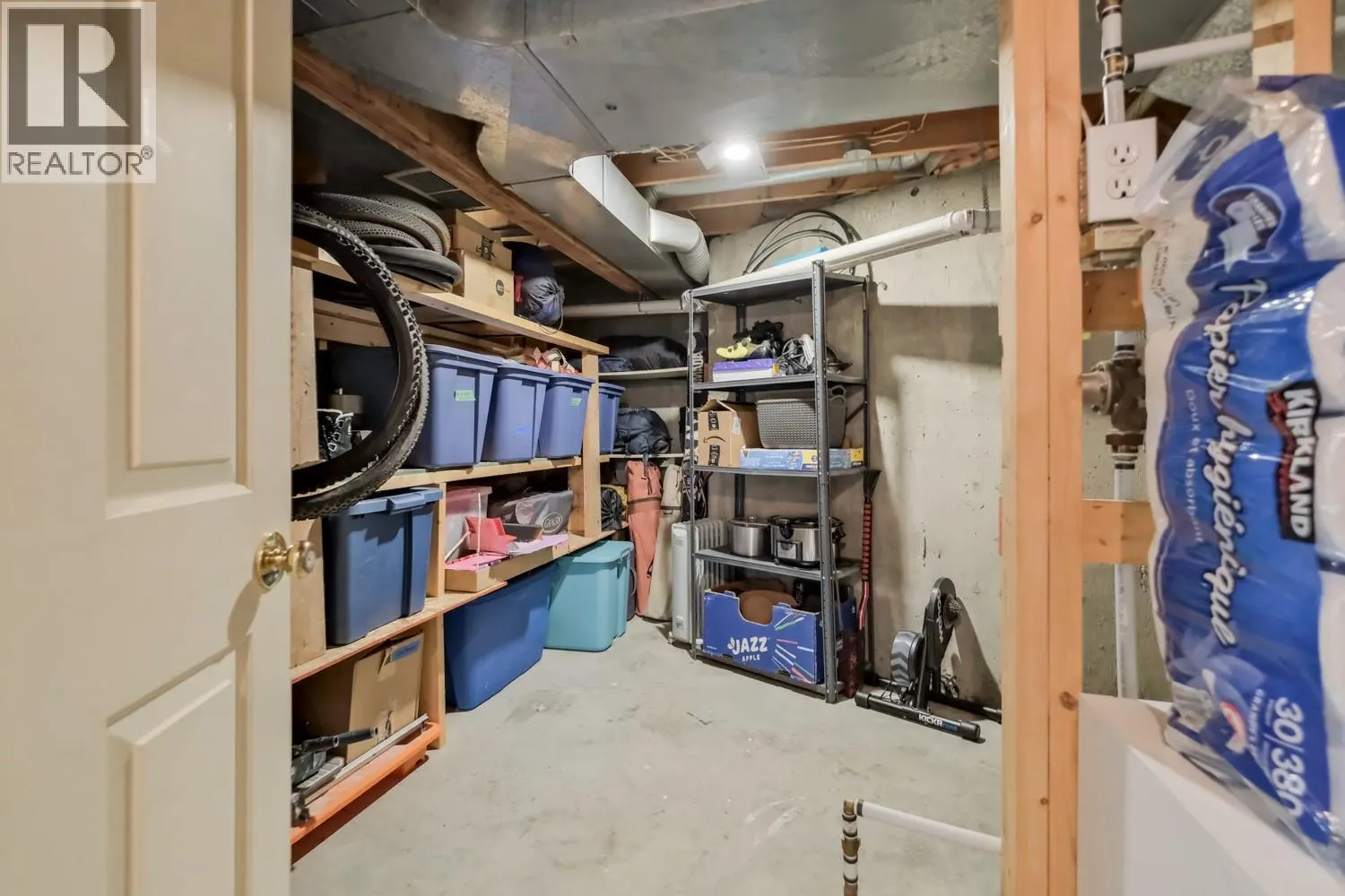 1853 Edgehill Avenue Unit# 12