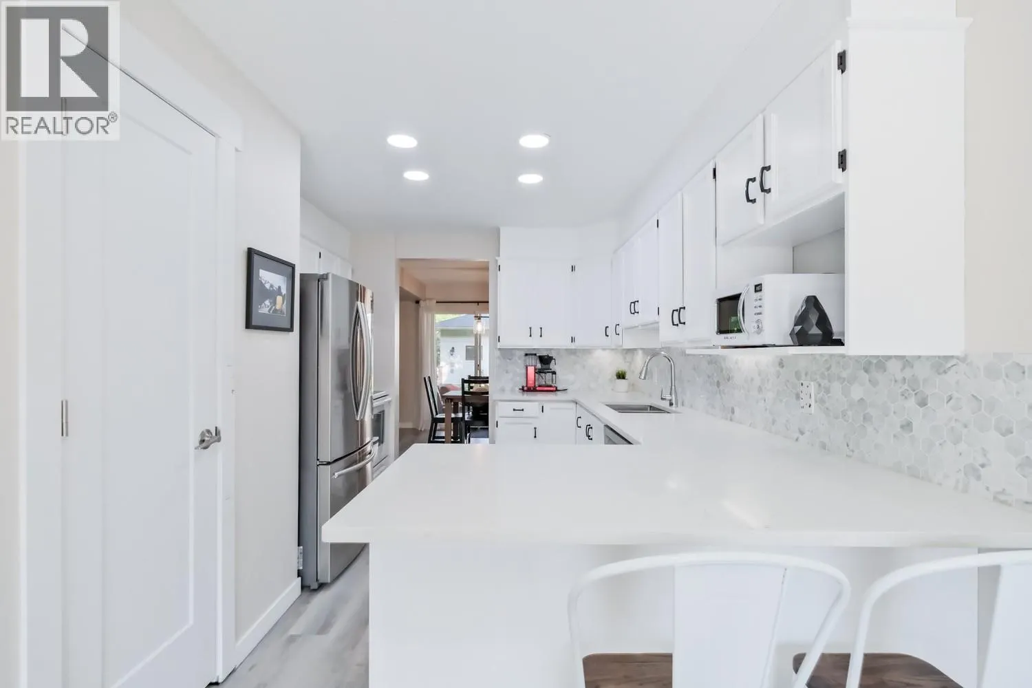 1853 Edgehill Avenue Unit# 12