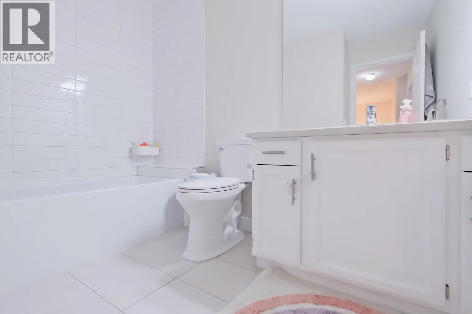 1853 Edgehill Avenue Unit# 12