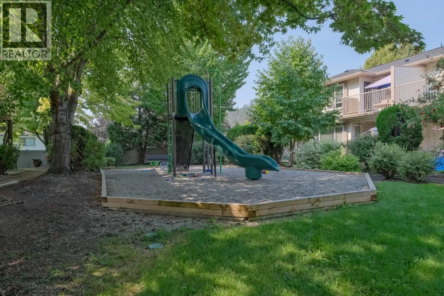 1853 Edgehill Avenue Unit# 12